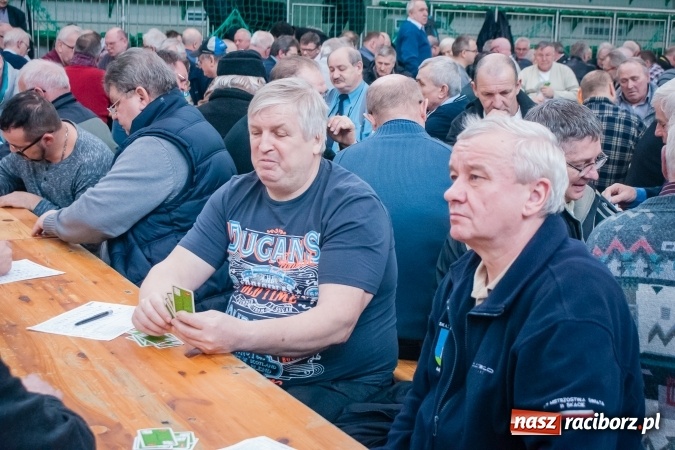 Zdjęcie w galerii na portalu naszraciborz.pl: Turniej Skata o Puchar Prezydenta Raciborza w Arenie Rafako wiadomości z regionu