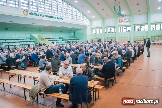 Zdjęcie w galerii na portalu naszraciborz.pl: Turniej Skata o Puchar Prezydenta Raciborza w Arenie Rafako wiadomości z regionu