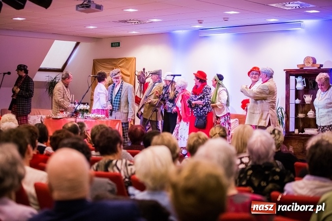 Zdjęcie w galerii na portalu naszraciborz.pl: Lwowska domówka na Zamku Piastowskim wiadomości z regionu