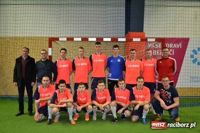 Zdjęcie w galerii na portalu naszraciborz.pl: III Halowy Turniej Piłki Nożnej o Puchar wójta Gminy. LKS Tworków zwycięski wiadomości z regionu