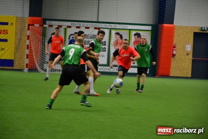 Zdjęcie w galerii na portalu naszraciborz.pl: III Halowy Turniej Piłki Nożnej o Puchar wójta Gminy. LKS Tworków zwycięski wiadomości z regionu