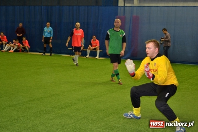 Zdjęcie w galerii na portalu naszraciborz.pl: III Halowy Turniej Piłki Nożnej o Puchar wójta Gminy. LKS Tworków zwycięski wiadomości z regionu