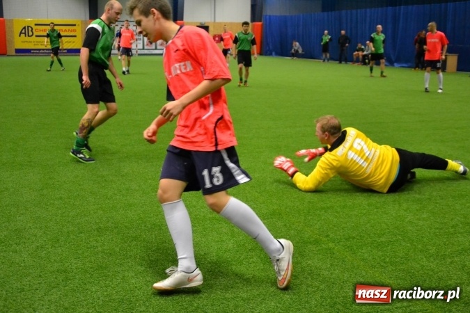 Zdjęcie w galerii na portalu naszraciborz.pl: III Halowy Turniej Piłki Nożnej o Puchar wójta Gminy. LKS Tworków zwycięski wiadomości z regionu