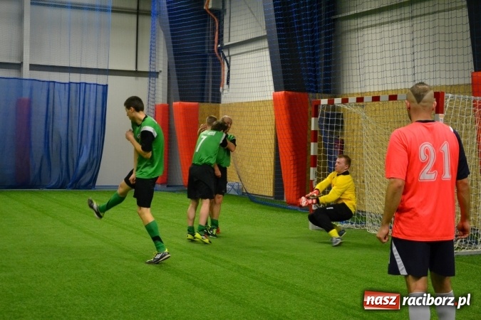 Zdjęcie w galerii na portalu naszraciborz.pl: III Halowy Turniej Piłki Nożnej o Puchar wójta Gminy. LKS Tworków zwycięski wiadomości z regionu