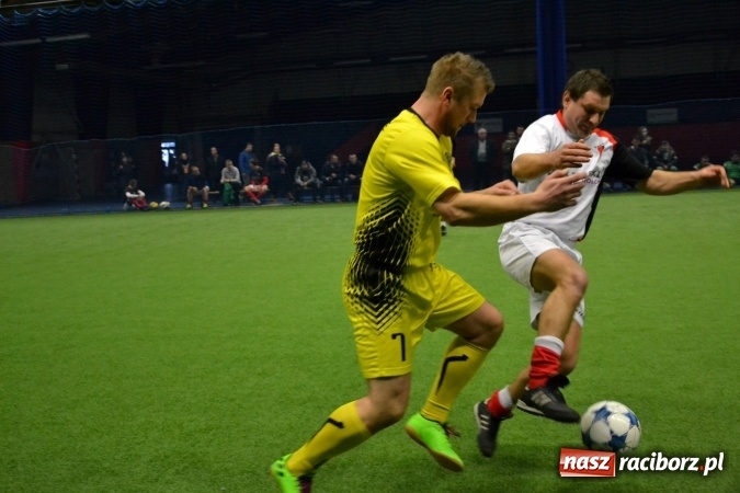 Zdjęcie w galerii na portalu naszraciborz.pl: III Halowy Turniej Piłki Nożnej o Puchar wójta Gminy. LKS Tworków zwycięski wiadomości z regionu