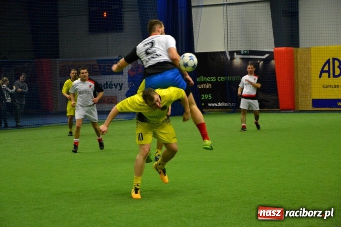 Zdjęcie w galerii na portalu naszraciborz.pl: III Halowy Turniej Piłki Nożnej o Puchar wójta Gminy. LKS Tworków zwycięski wiadomości z regionu