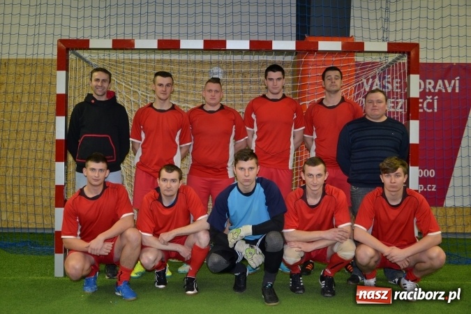 Zdjęcie w galerii na portalu naszraciborz.pl: III Halowy Turniej Piłki Nożnej o Puchar wójta Gminy. LKS Tworków zwycięski wiadomości z regionu