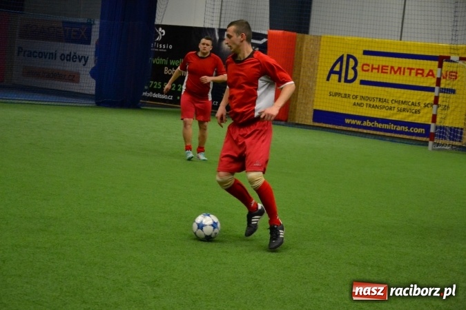 Zdjęcie w galerii na portalu naszraciborz.pl: III Halowy Turniej Piłki Nożnej o Puchar wójta Gminy. LKS Tworków zwycięski wiadomości z regionu