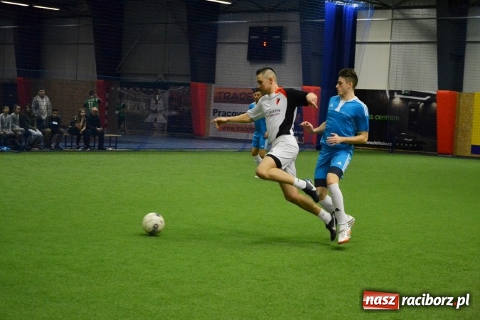 Zdjęcie w galerii na portalu naszraciborz.pl: III Halowy Turniej Piłki Nożnej o Puchar wójta Gminy. LKS Tworków zwycięski wiadomości z regionu