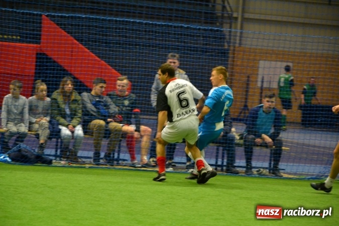 Zdjęcie w galerii na portalu naszraciborz.pl: III Halowy Turniej Piłki Nożnej o Puchar wójta Gminy. LKS Tworków zwycięski wiadomości z regionu