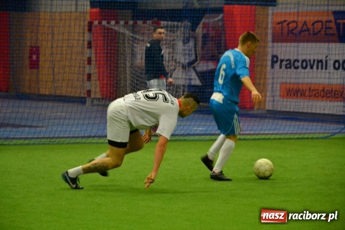 Zdjęcie w galerii na portalu naszraciborz.pl: III Halowy Turniej Piłki Nożnej o Puchar wójta Gminy. LKS Tworków zwycięski wiadomości z regionu