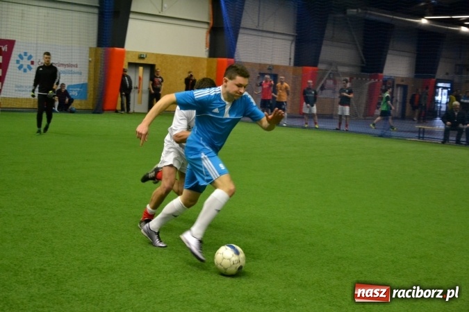 Zdjęcie w galerii na portalu naszraciborz.pl: III Halowy Turniej Piłki Nożnej o Puchar wójta Gminy. LKS Tworków zwycięski wiadomości z regionu