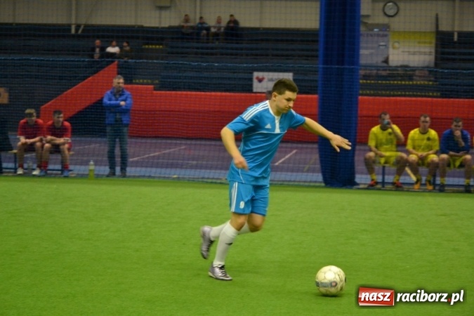 Zdjęcie w galerii na portalu naszraciborz.pl: III Halowy Turniej Piłki Nożnej o Puchar wójta Gminy. LKS Tworków zwycięski wiadomości z regionu