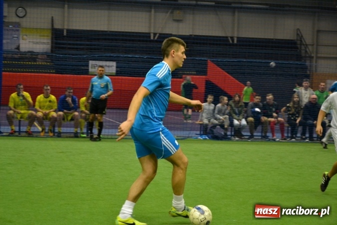 Zdjęcie w galerii na portalu naszraciborz.pl: III Halowy Turniej Piłki Nożnej o Puchar wójta Gminy. LKS Tworków zwycięski wiadomości z regionu