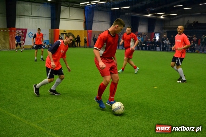 Zdjęcie w galerii na portalu naszraciborz.pl: III Halowy Turniej Piłki Nożnej o Puchar wójta Gminy. LKS Tworków zwycięski wiadomości z regionu