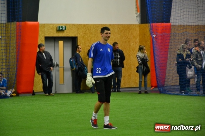 Zdjęcie w galerii na portalu naszraciborz.pl: III Halowy Turniej Piłki Nożnej o Puchar wójta Gminy. LKS Tworków zwycięski wiadomości z regionu