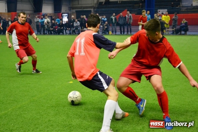 Zdjęcie w galerii na portalu naszraciborz.pl: III Halowy Turniej Piłki Nożnej o Puchar wójta Gminy. LKS Tworków zwycięski wiadomości z regionu