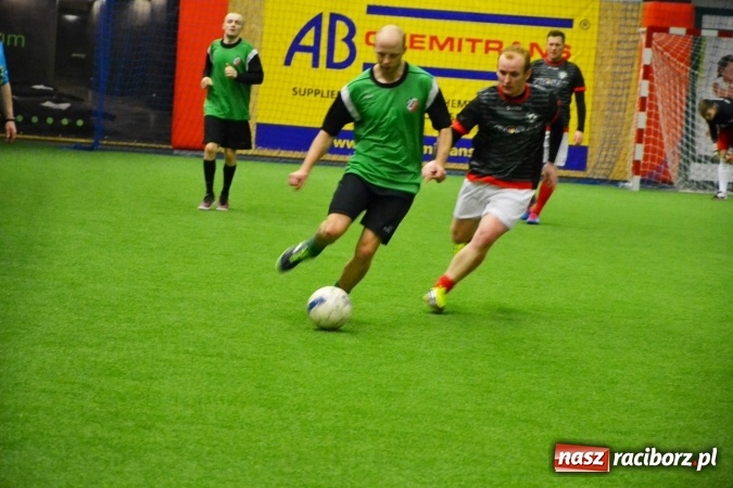 Zdjęcie w galerii na portalu naszraciborz.pl: III Halowy Turniej Piłki Nożnej o Puchar wójta Gminy. LKS Tworków zwycięski wiadomości z regionu