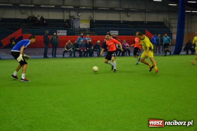 Zdjęcie w galerii na portalu naszraciborz.pl: III Halowy Turniej Piłki Nożnej o Puchar wójta Gminy. LKS Tworków zwycięski wiadomości z regionu