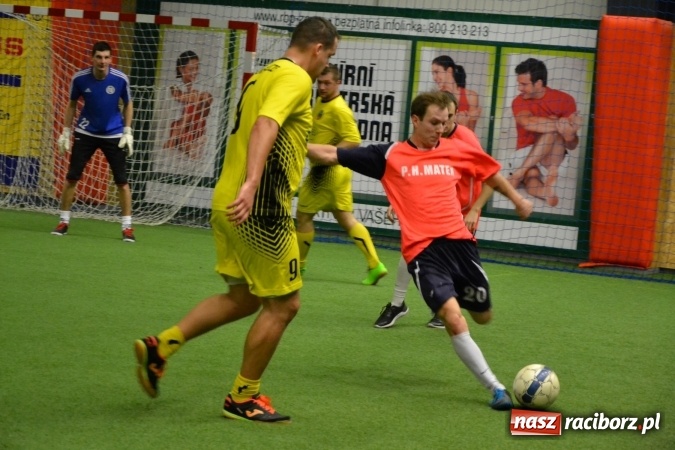 Zdjęcie w galerii na portalu naszraciborz.pl: III Halowy Turniej Piłki Nożnej o Puchar wójta Gminy. LKS Tworków zwycięski wiadomości z regionu