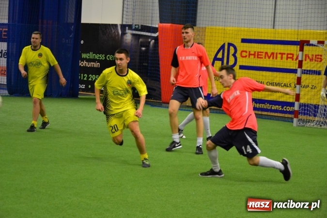 Zdjęcie w galerii na portalu naszraciborz.pl: III Halowy Turniej Piłki Nożnej o Puchar wójta Gminy. LKS Tworków zwycięski wiadomości z regionu