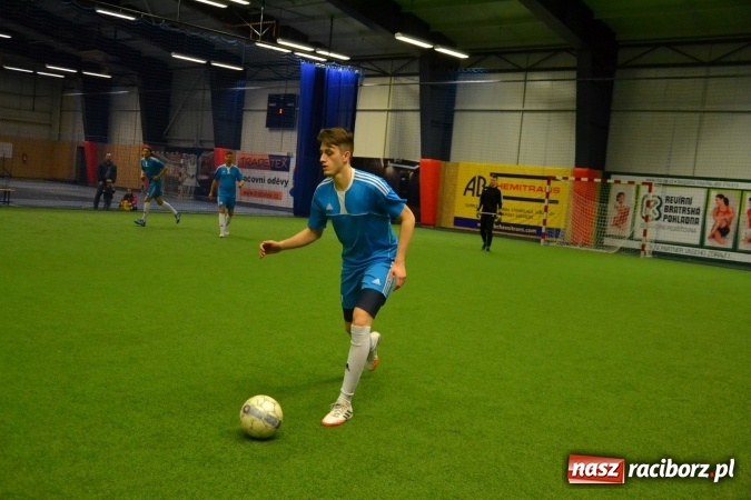 Zdjęcie w galerii na portalu naszraciborz.pl: III Halowy Turniej Piłki Nożnej o Puchar wójta Gminy. LKS Tworków zwycięski wiadomości z regionu