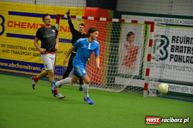 Zdjęcie w galerii na portalu naszraciborz.pl: III Halowy Turniej Piłki Nożnej o Puchar wójta Gminy. LKS Tworków zwycięski wiadomości z regionu