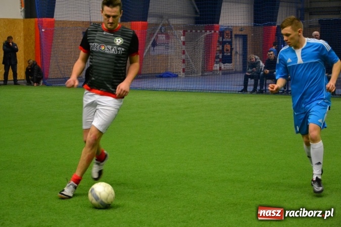 Zdjęcie w galerii na portalu naszraciborz.pl: III Halowy Turniej Piłki Nożnej o Puchar wójta Gminy. LKS Tworków zwycięski wiadomości z regionu
