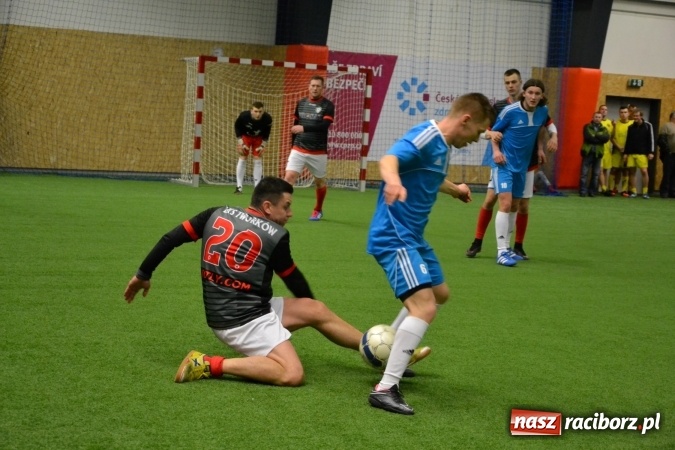 Zdjęcie w galerii na portalu naszraciborz.pl: III Halowy Turniej Piłki Nożnej o Puchar wójta Gminy. LKS Tworków zwycięski wiadomości z regionu