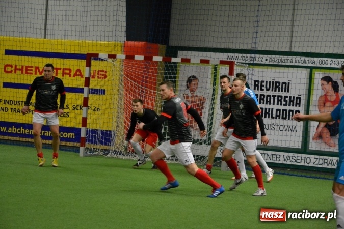 Zdjęcie w galerii na portalu naszraciborz.pl: III Halowy Turniej Piłki Nożnej o Puchar wójta Gminy. LKS Tworków zwycięski wiadomości z regionu