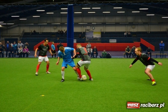 Zdjęcie w galerii na portalu naszraciborz.pl: III Halowy Turniej Piłki Nożnej o Puchar wójta Gminy. LKS Tworków zwycięski wiadomości z regionu