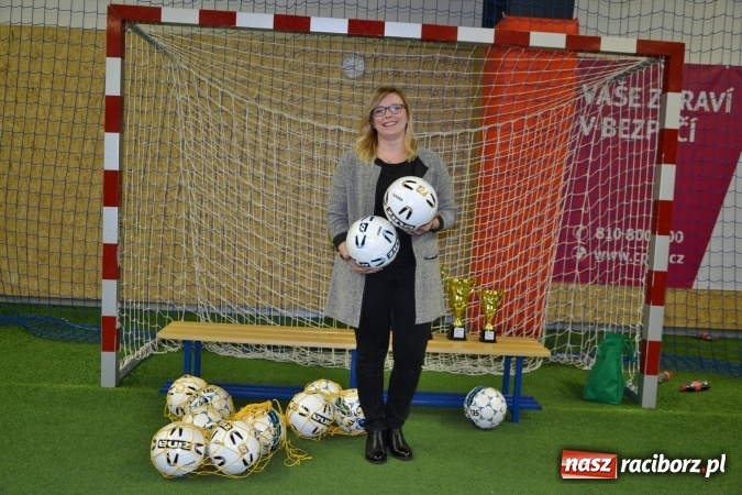 Zdjęcie w galerii na portalu naszraciborz.pl: III Halowy Turniej Piłki Nożnej o Puchar wójta Gminy. LKS Tworków zwycięski wiadomości z regionu