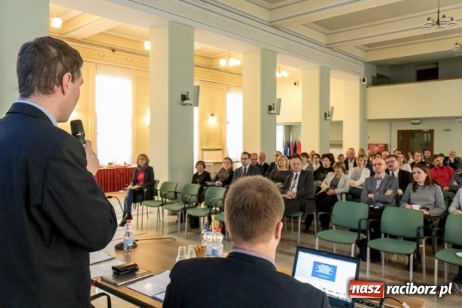 Zdjęcie w galerii na portalu naszraciborz.pl: Projekt uchwały antysmogowej: zakończono spotkania informacyjne w samorządach wiadomości z regionu