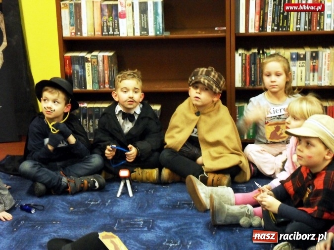 Zdjęcie w galerii na portalu naszraciborz.pl: Nocka detektywów w Markowicach wiadomości z regionu