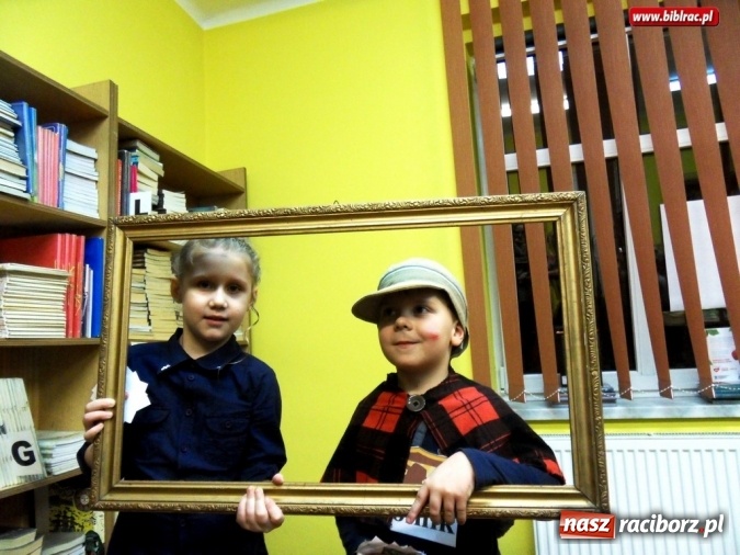 Zdjęcie w galerii na portalu naszraciborz.pl: Nocka detektywów w Markowicach wiadomości z regionu