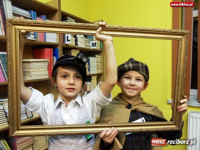 Zdjęcie w galerii na portalu naszraciborz.pl: Nocka detektywów w Markowicach wiadomości z regionu