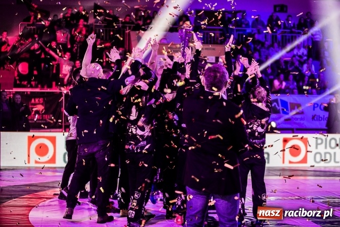 Zdjęcie w galerii na portalu naszraciborz.pl: MKZ Unia Racibórz z tytułem wicemistrza Polski wiadomości z regionu