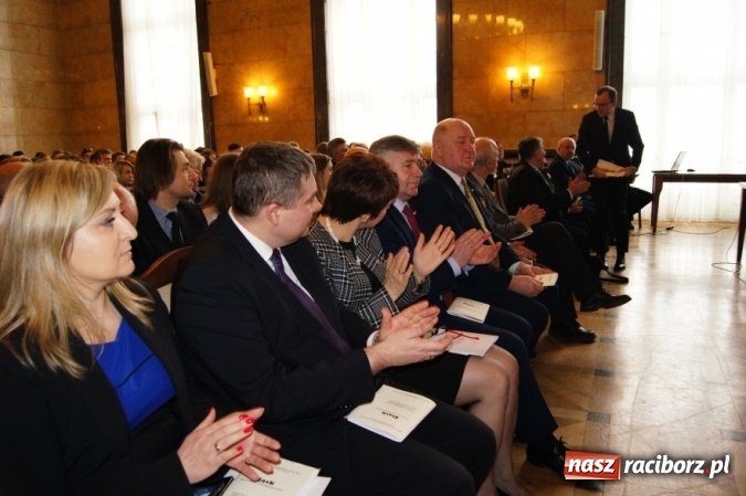 Zdjęcie w galerii na portalu naszraciborz.pl: Jesteśmy Polakami. O Rodle w Katowicach wiadomości z regionu