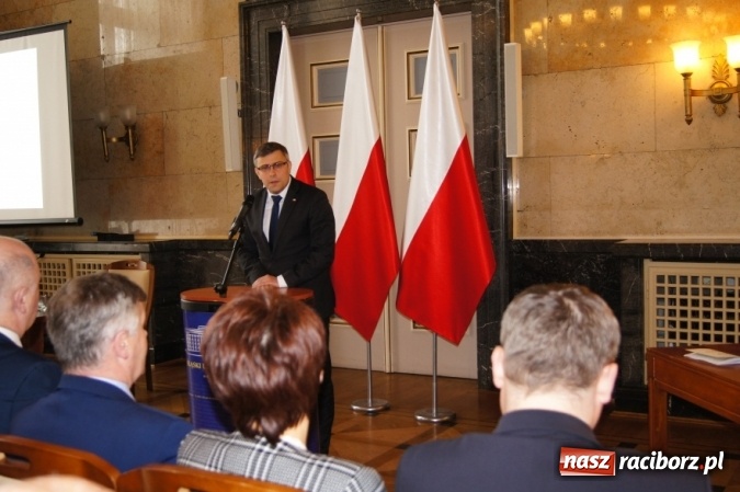 Zdjęcie w galerii na portalu naszraciborz.pl: Jesteśmy Polakami. O Rodle w Katowicach wiadomości z regionu
