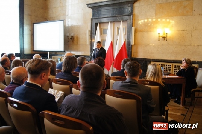 Zdjęcie w galerii na portalu naszraciborz.pl: Jesteśmy Polakami. O Rodle w Katowicach wiadomości z regionu