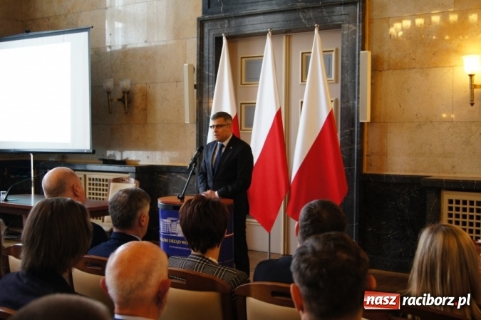 Zdjęcie w galerii na portalu naszraciborz.pl: Jesteśmy Polakami. O Rodle w Katowicach wiadomości z regionu