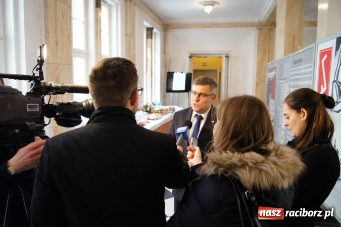 Zdjęcie w galerii na portalu naszraciborz.pl: Jesteśmy Polakami. O Rodle w Katowicach wiadomości z regionu