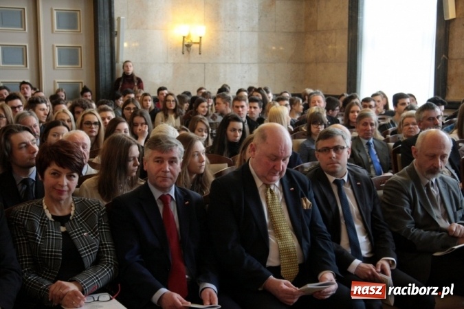 Zdjęcie w galerii na portalu naszraciborz.pl: Jesteśmy Polakami. O Rodle w Katowicach wiadomości z regionu