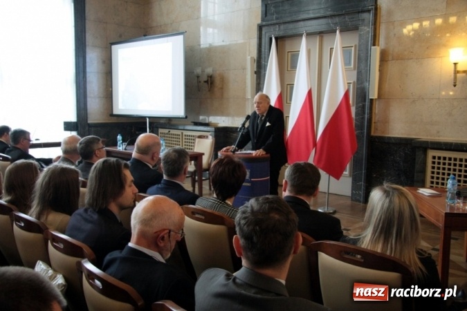 Zdjęcie w galerii na portalu naszraciborz.pl: Jesteśmy Polakami. O Rodle w Katowicach wiadomości z regionu