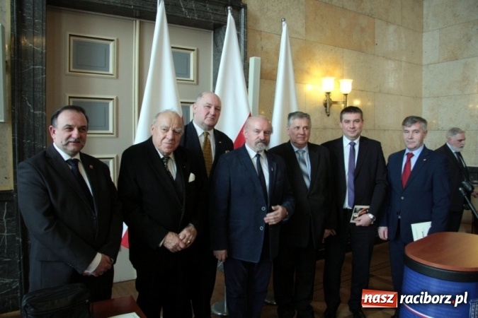 Zdjęcie w galerii na portalu naszraciborz.pl: Jesteśmy Polakami. O Rodle w Katowicach wiadomości z regionu