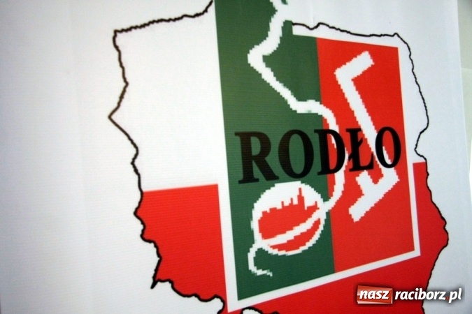 Zdjęcie w galerii na portalu naszraciborz.pl: Jesteśmy Polakami. O Rodle w Katowicach wiadomości z regionu