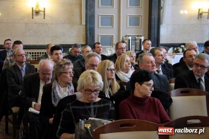 Zdjęcie w galerii na portalu naszraciborz.pl: Rolniku! Trzymaj drób w kurniku!  wiadomości z regionu