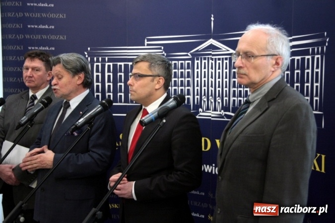 Zdjęcie w galerii na portalu naszraciborz.pl: Rolniku! Trzymaj drób w kurniku!  wiadomości z regionu