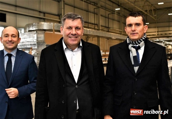 Zdjęcie w galerii na portalu naszraciborz.pl: Były wicepremier z wizytą w Eko-Oknach. Śląsk ma się czym pochwalić  wiadomości z regionu