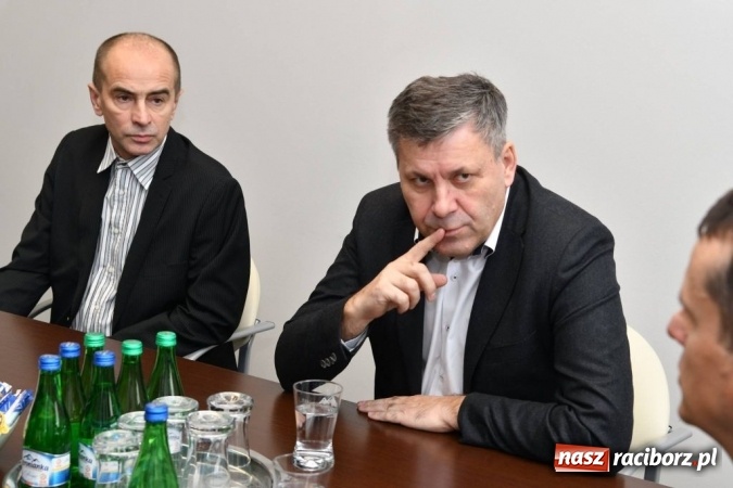 Zdjęcie w galerii na portalu naszraciborz.pl: Były wicepremier z wizytą w Eko-Oknach. Śląsk ma się czym pochwalić  wiadomości z regionu